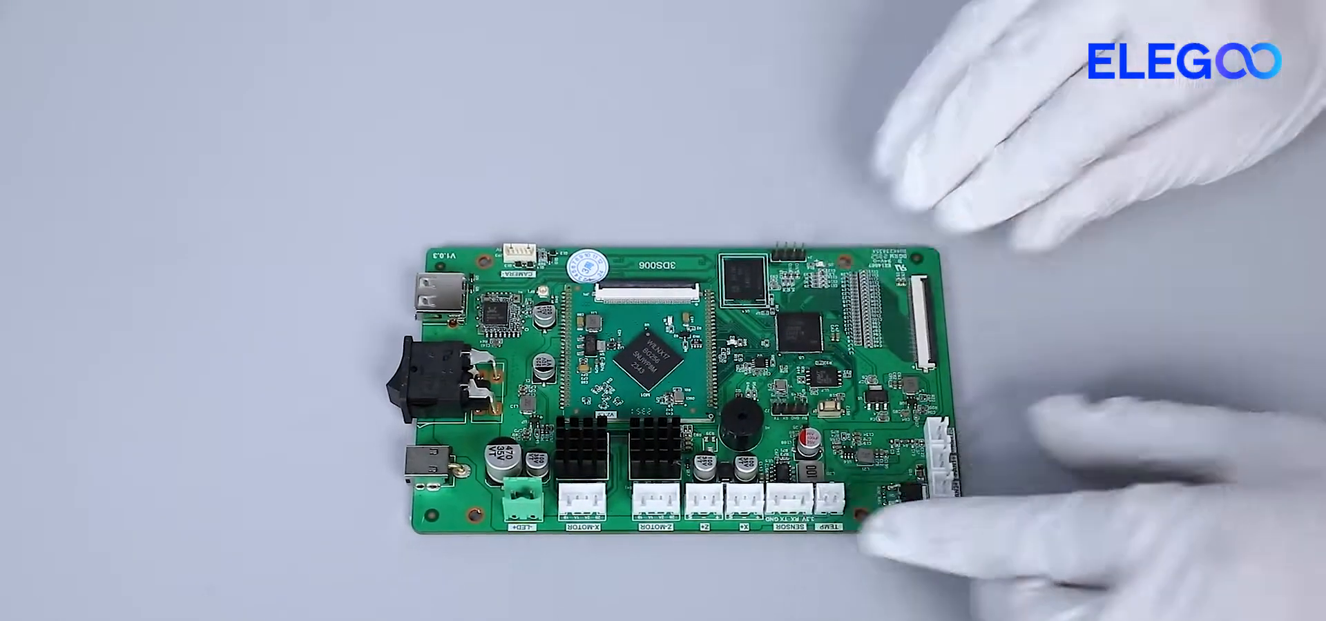 step08_take_new_motherboard_02m11s.png