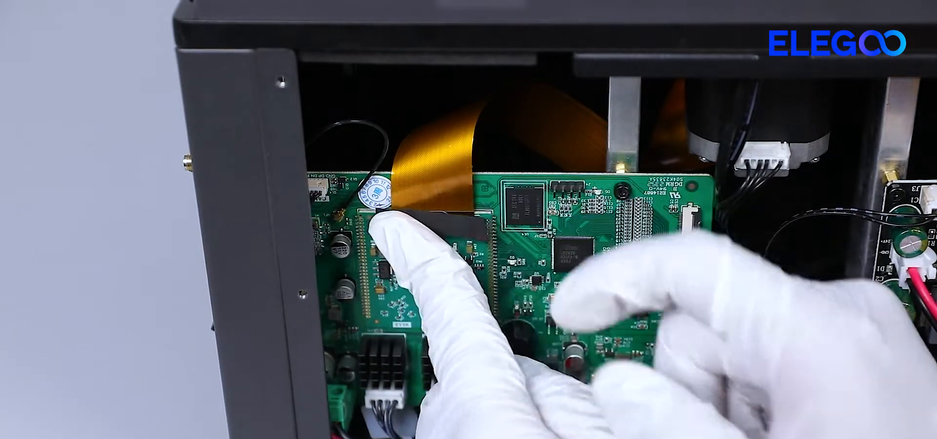 step13_secure_lcd_ribbon_tape_04m13s.png